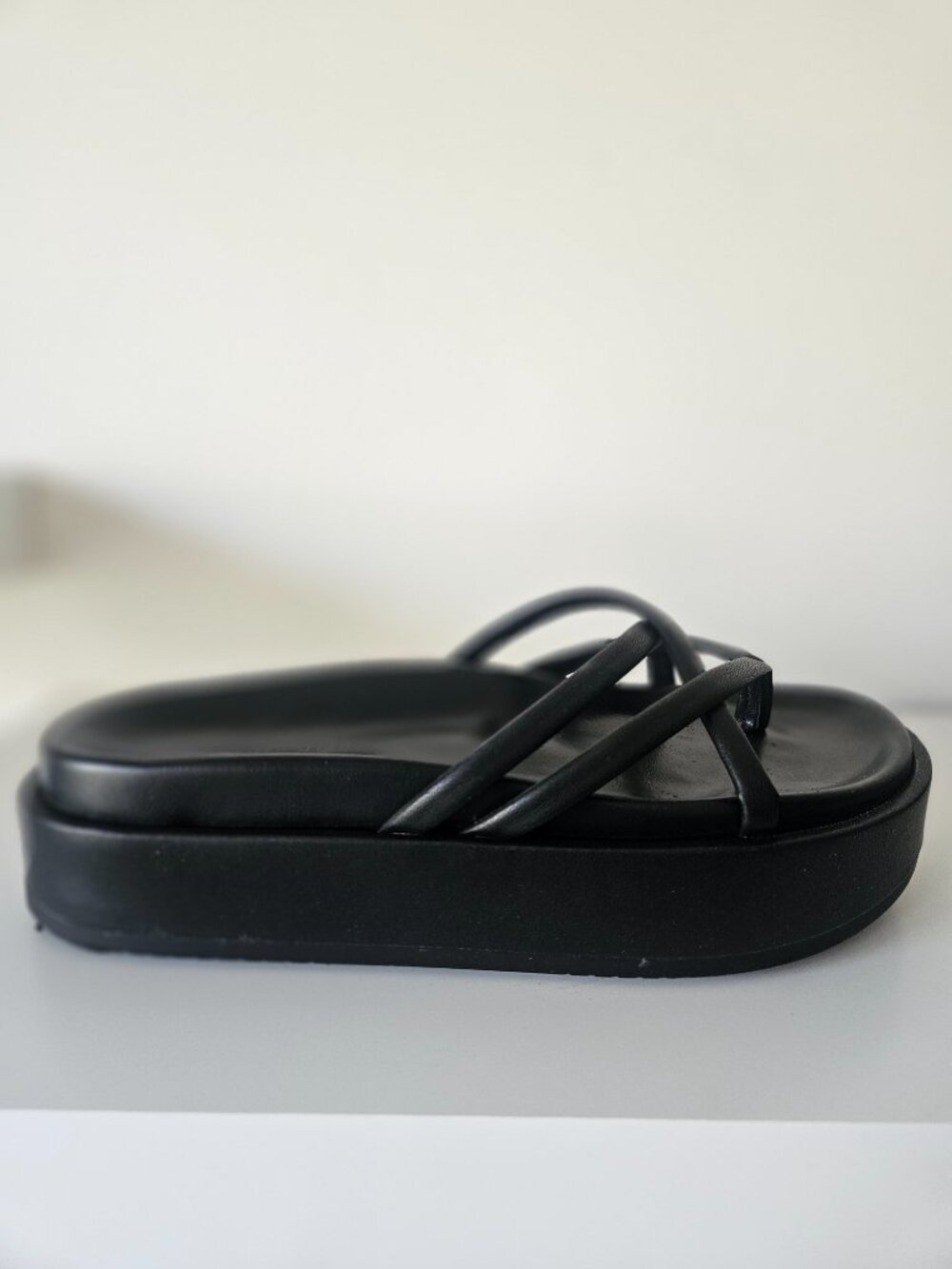 Madden Girl Fowler Black Platform Slide Sandals, Size 8 - Picture 3 of 11